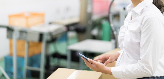 RFID Tags & Wearables: Mehr Speed im Wareneingang und Warenausgang RFID Tags & Wearables: Mehr Speed im Wareneingang und Warenausgang