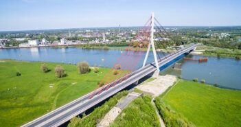 Rhein-Lippe-Hafen Wesel: Tag der Logistik bei DeltaPort