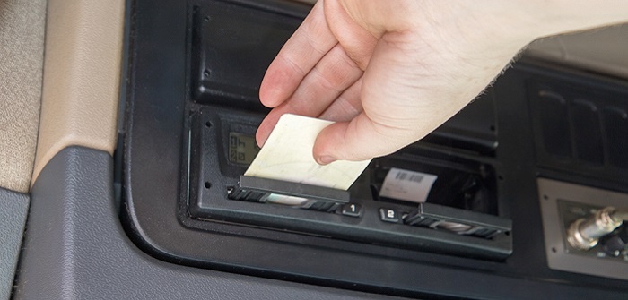 Digitaler Tachograph: Effizient agieren mit dem Kontrollgerät