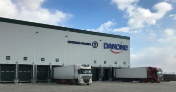 Kühne + Nagel und Danone verlängern die Logistikpartnerschaft in Polen um weitere sieben Jahre (Foto: KUEHNE+NAGEL)