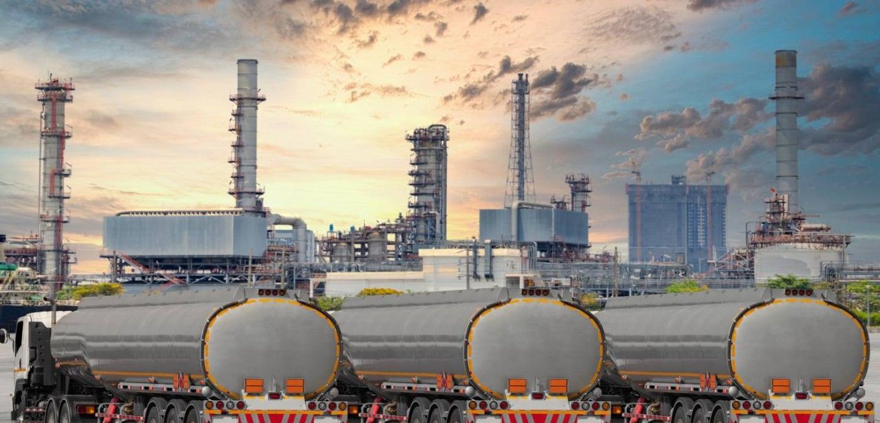 Rolande eröffnet neue Bio-LNG-Tankstelle für nachhaltigen (Foto: AdobeStock 459199232 thanapun)