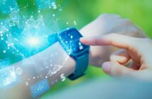 Smart Watch: Ein unverzichtbares Werkzeug in der Logistik (Foto: AdobeStock 643487239 metamorworks)