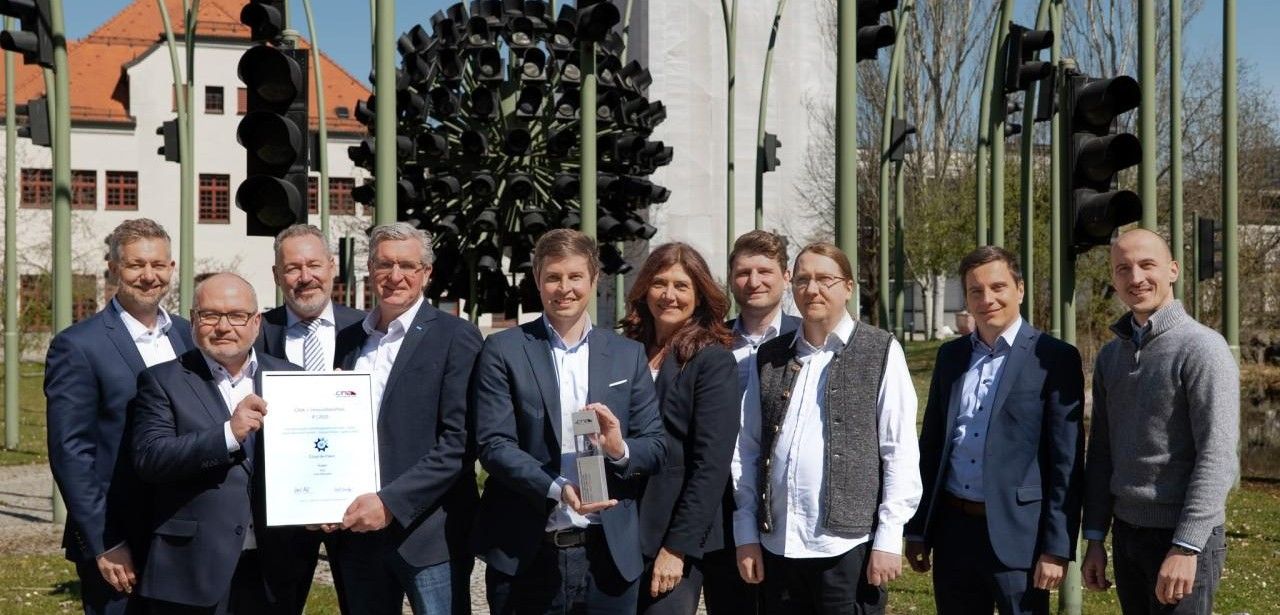 Entwicklungsplattform für moderne Assistenzsysteme im Straßenbahnverkehr ausgezeichnet Gemeinschaftsprojekt erhält Auszeichnung für sicheren und erlebbaren (Foto: IABG)