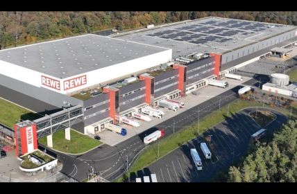 REWE Group optimiert Lagernetzstruktur und steigert (Foto: REWE)