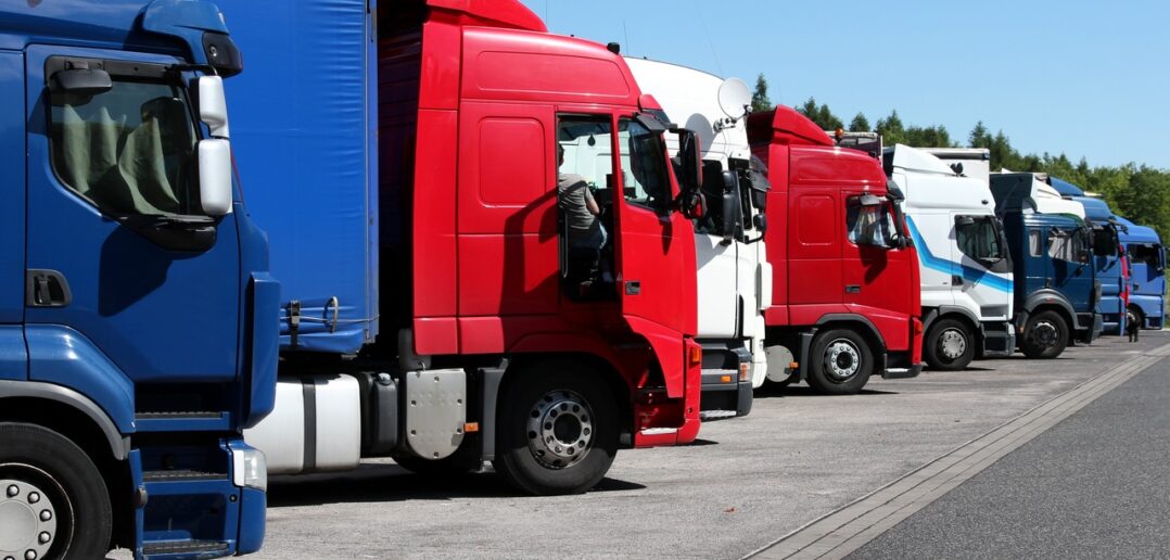 Logistik auf Achse: Wie mobile Arbeitskräfte untergebracht werden (Foto: AdobeStock - Björn Wylezich - 49649418)