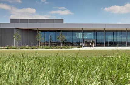 Dynamische Fabriksimulation optimiert Dialysatorproduktion mit LOGSOL und B. (Foto: LOGSOL GmbH)