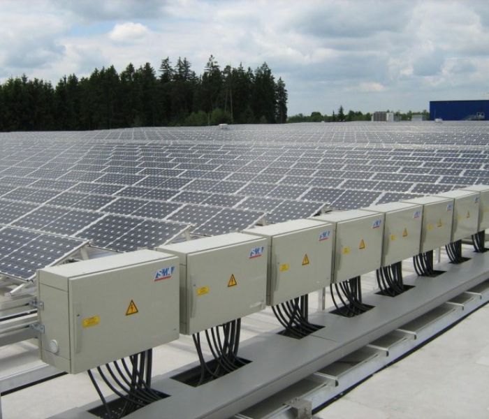 Photovoltaik in Industrie und Gewerbe - Wachstumstrend ungebrochen (Foto: Unex Kabelsysteme und -elemente GmbH)