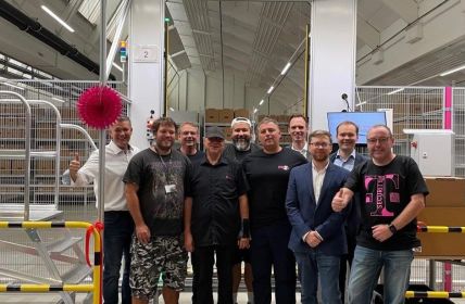 Autonome AMR-Kommissionierung erhöht Effizienz, Skalierbarkeit und Präzision im (Foto: Infios GmbH)