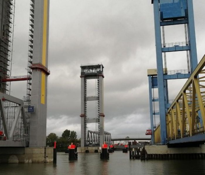Kattwyk-Brücke - ein anspruchsvolles Projekt für Unex (Foto: Unex Kabelsysteme und -elemente GmbH)