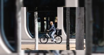 Onlinehandel boomt: Logistikplattformen liefern Weihnachten in unter dreißig (Foto: Moritz Staudte)