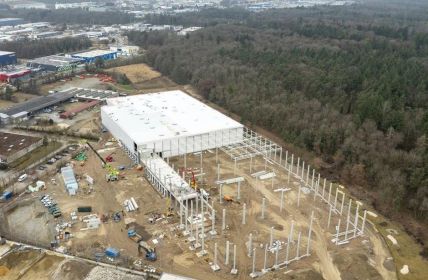 Singen erhält hochmodernes Logistikzentrum mit 22.000 Palettenstellplätzen und (Foto: Transco)