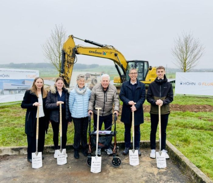 Familie H&Ouml;HN - Drei Generationen (Foto: FLURO-Gelenklager GmbH)