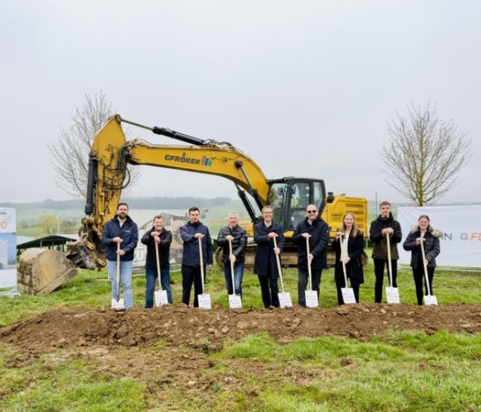 v.l.n.r.: Dominik B&auml;uerle, Michael Kambeitz, Tim Gfr&ouml;er, (Foto: FLURO-Gelenklager GmbH)