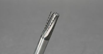 HEXACUT(R) 058 fräst CFK mit über 50 Prozent (Foto: CemeCon AG)