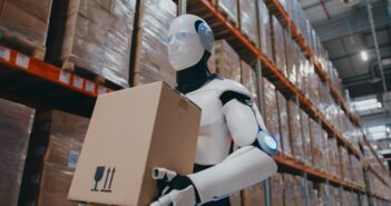 Vom Ist-Prozess zur digitalen Zielarchitektur: So bereiten Unternehmen ihre Lager-Digitalisierung sinnvoll vor (Foto: AdobeStock - ihorvsn - 2021609538)